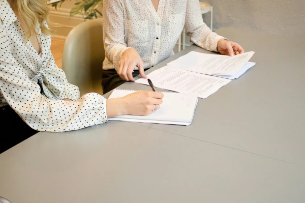 Há limites ao que pode ser perguntado numa entrevista de emprego? Sim. Há perguntas proibidas (por lei)