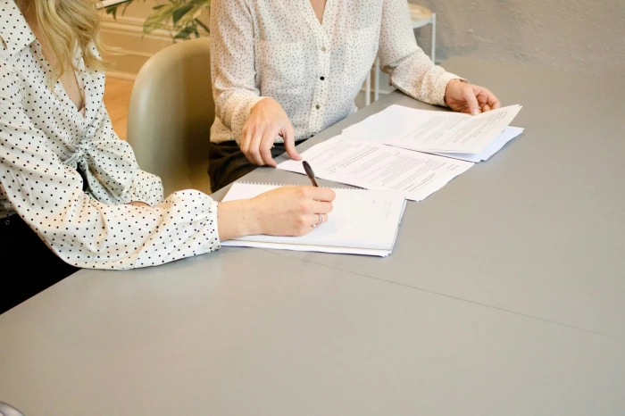 Há limites ao que pode ser perguntado numa entrevista de emprego? Sim. Há perguntas proibidas (por lei)